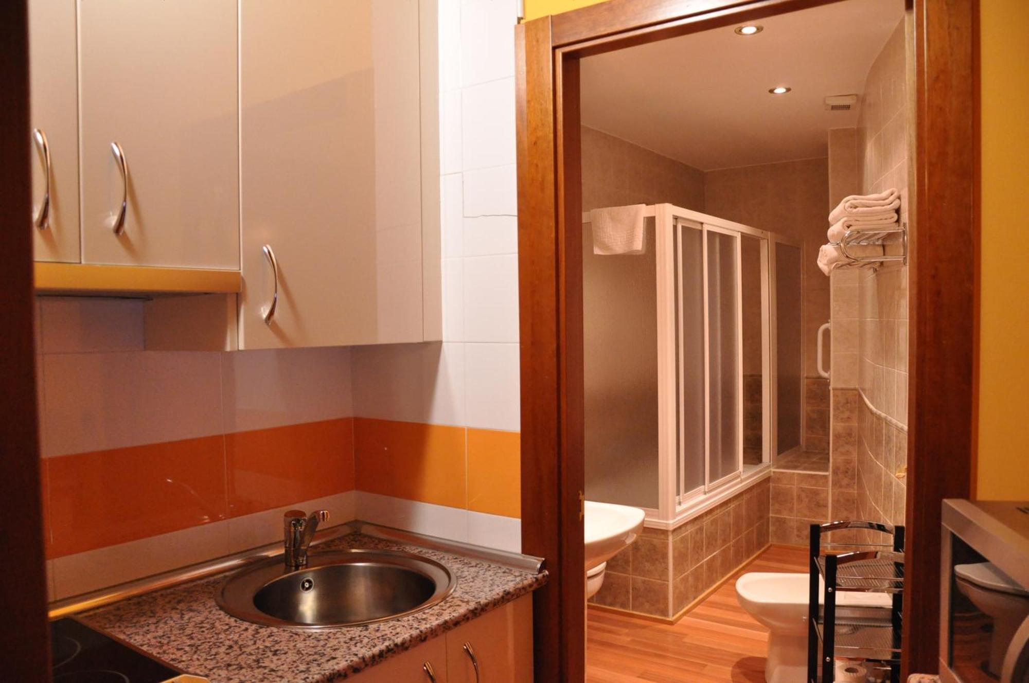 Aparthotel Santa Marina Cuellar Room photo