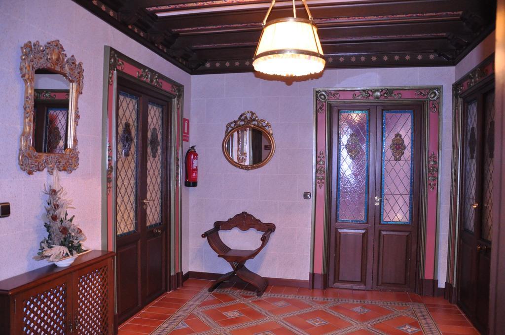 Aparthotel Santa Marina Cuellar Exterior photo